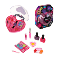 Набор детской косметики в чемоданчике: тени, помада для губ, блеск для губ, лак для ногтей