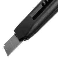 Нож универсальный с сегментированным лезвием 18мм